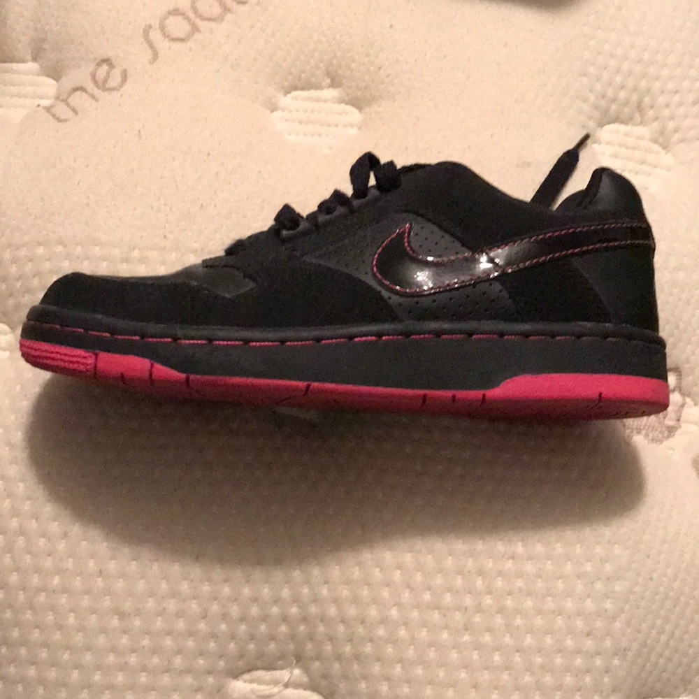 Nike | Black & Pink Air Forces